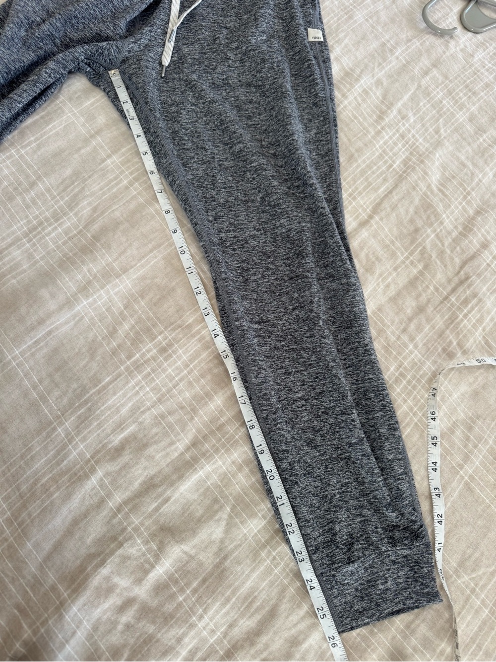 Vuori Performance Joggers - Picture 6 of 8